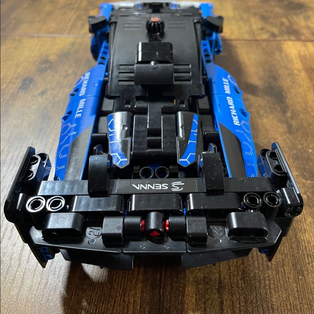 Lego McLaren Senna - used with box - Picture 3 of 16